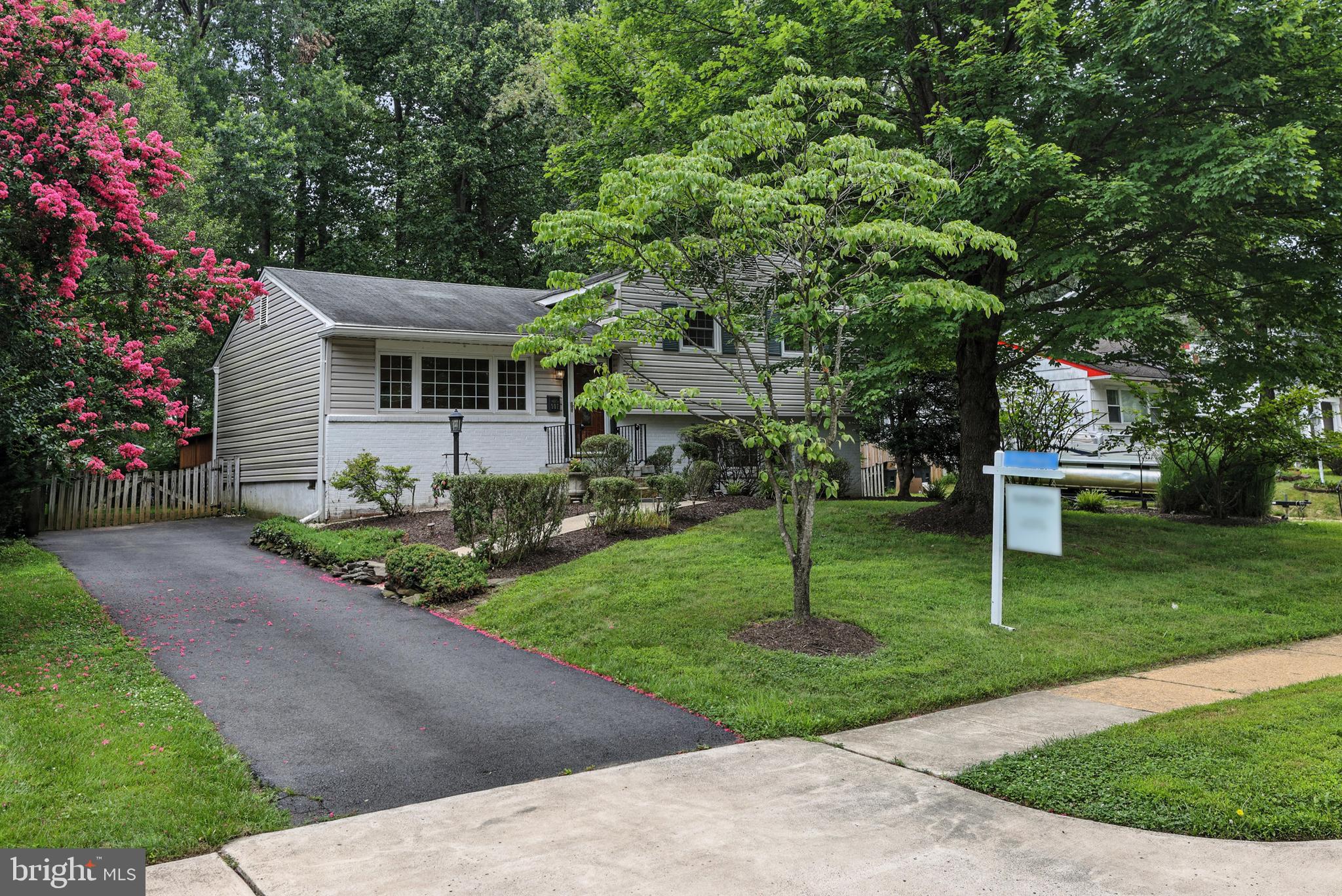 VIENNA WOODS - Residential Lease