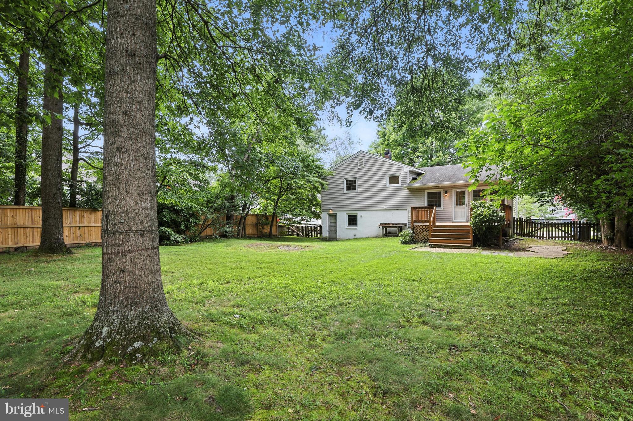 VIENNA WOODS - Residential Lease