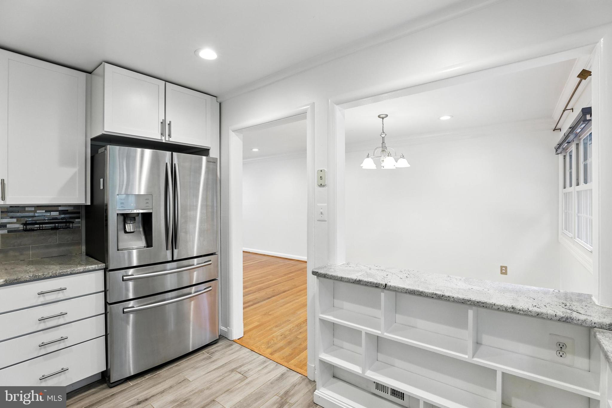 VIENNA WOODS - Residential Lease