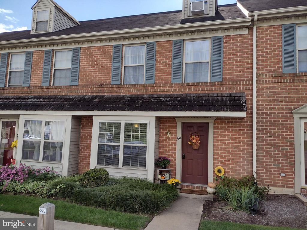 Photo of 226 Federal Way, Lancaster, PA 17601 (MLS # PALA2041656)