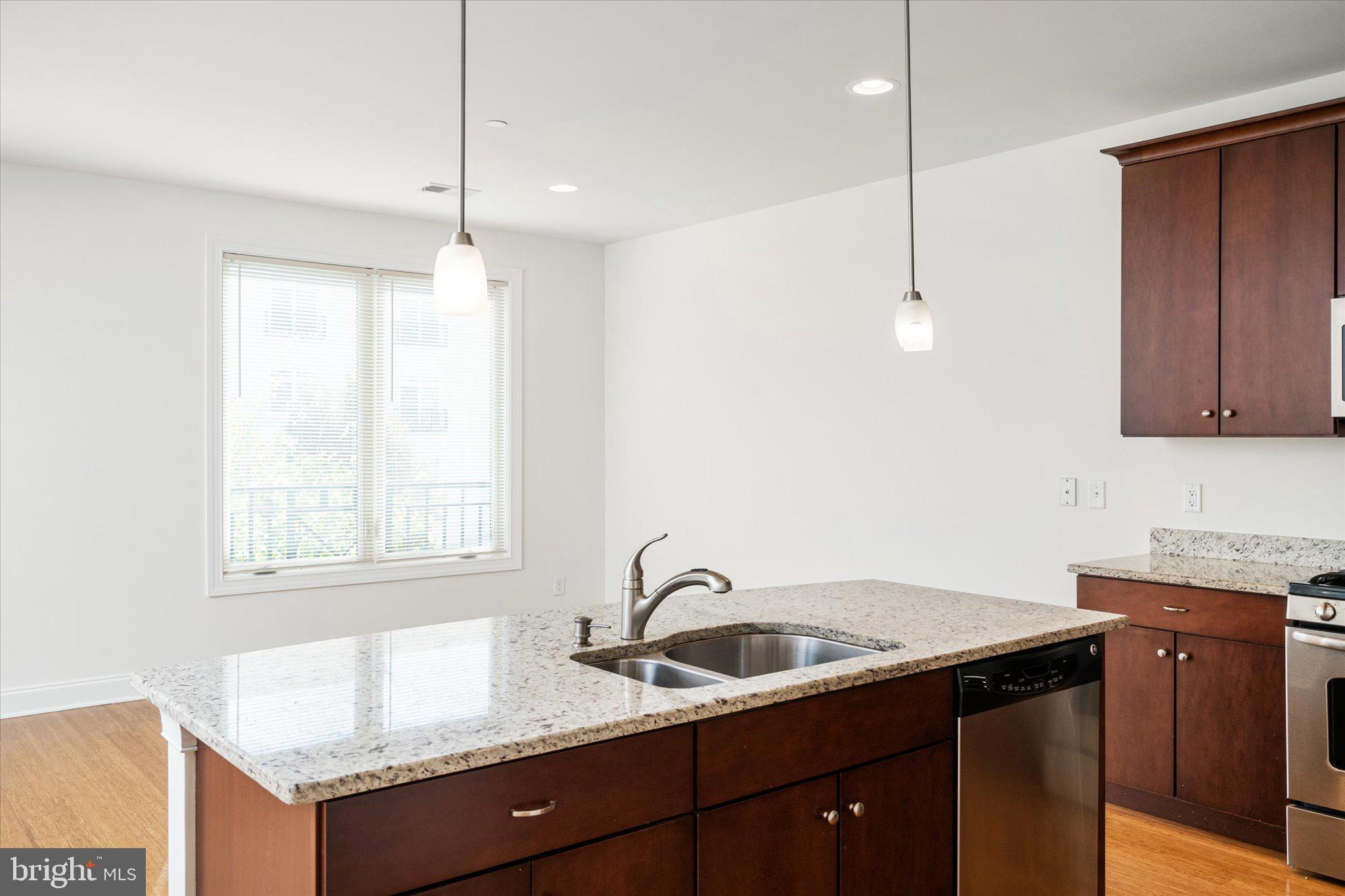 TOWN CENTER - Residential