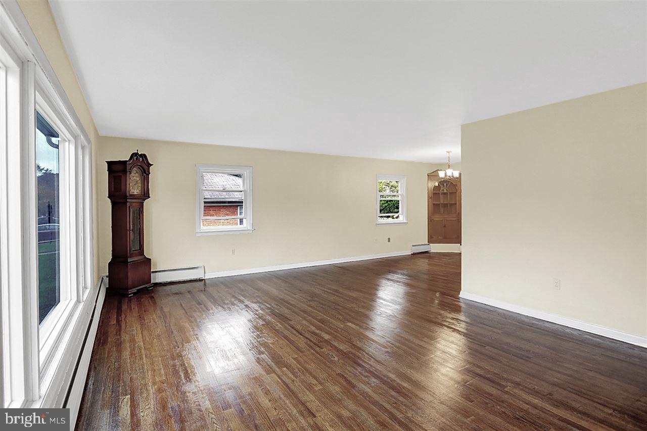 LATSHMERE MANOR - Residential