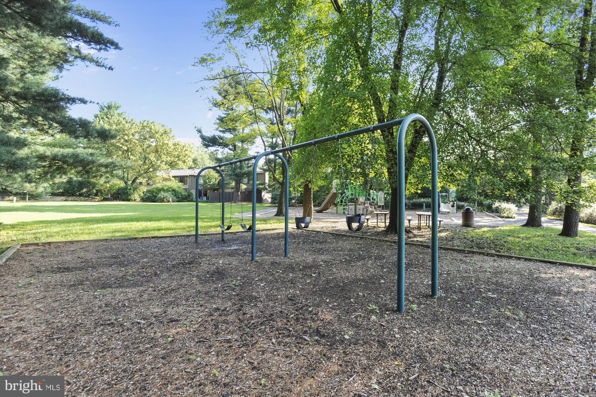 IVY OAK - Residential