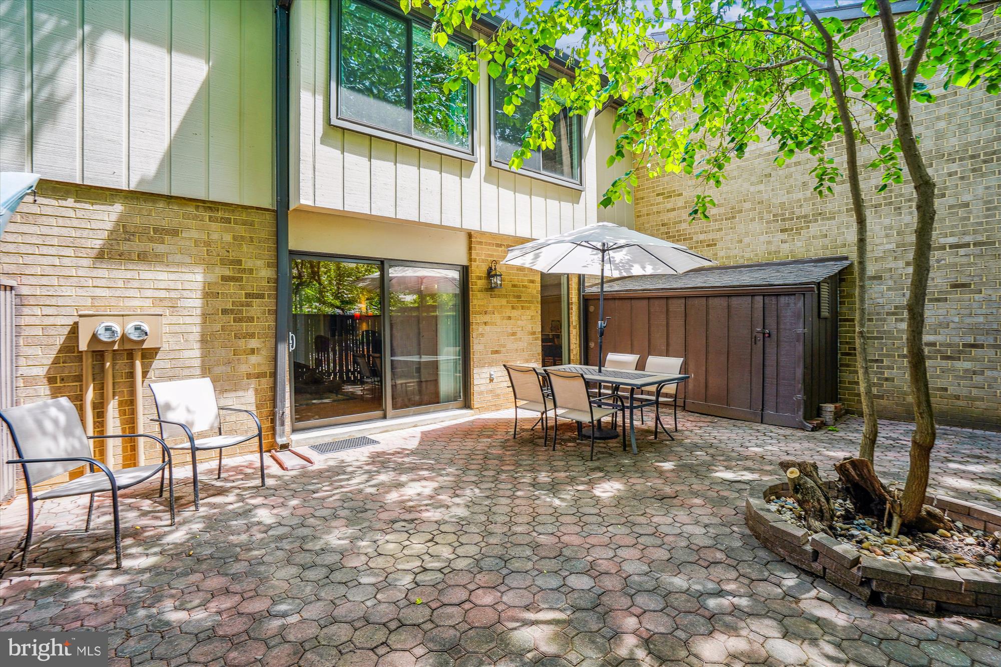 IVY OAK - Residential