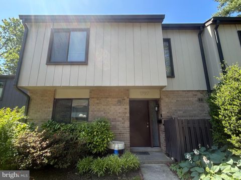 1797 IVY OAK SQUARE 67 RESTON VA 20190
