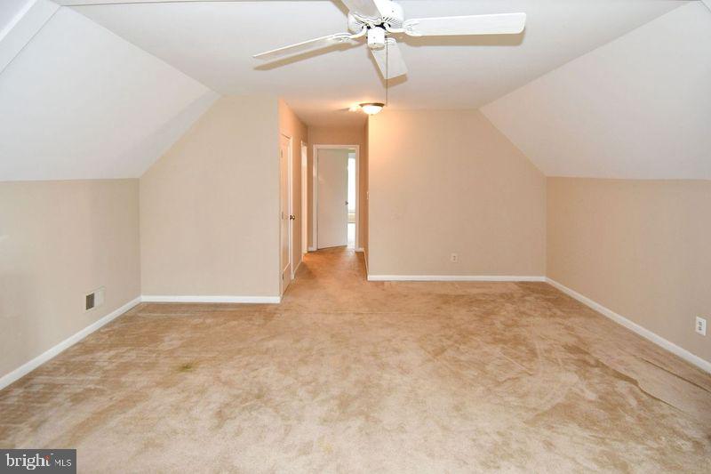 BROOKVILLE KNOLLS - Residential