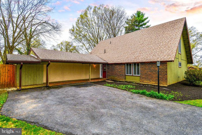 BROOKVILLE KNOLLS - Residential