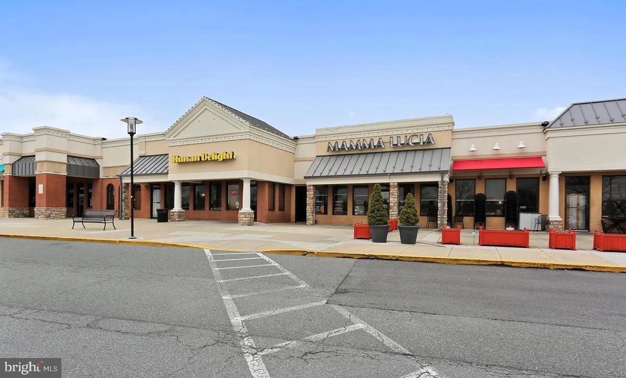 BROOKVILLE KNOLLS - Residential