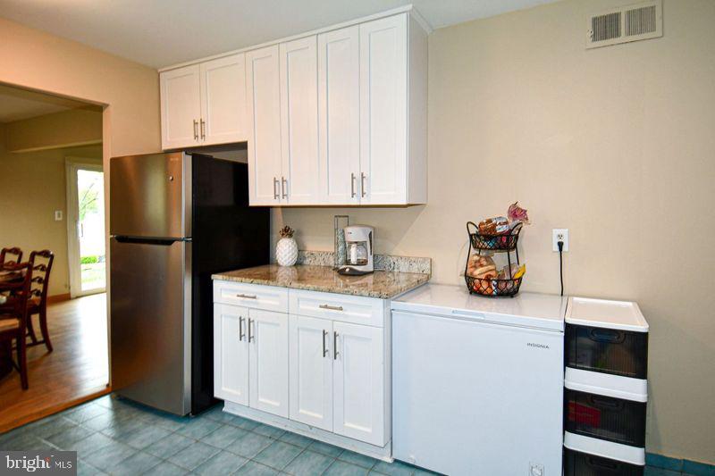 BROOKVILLE KNOLLS - Residential