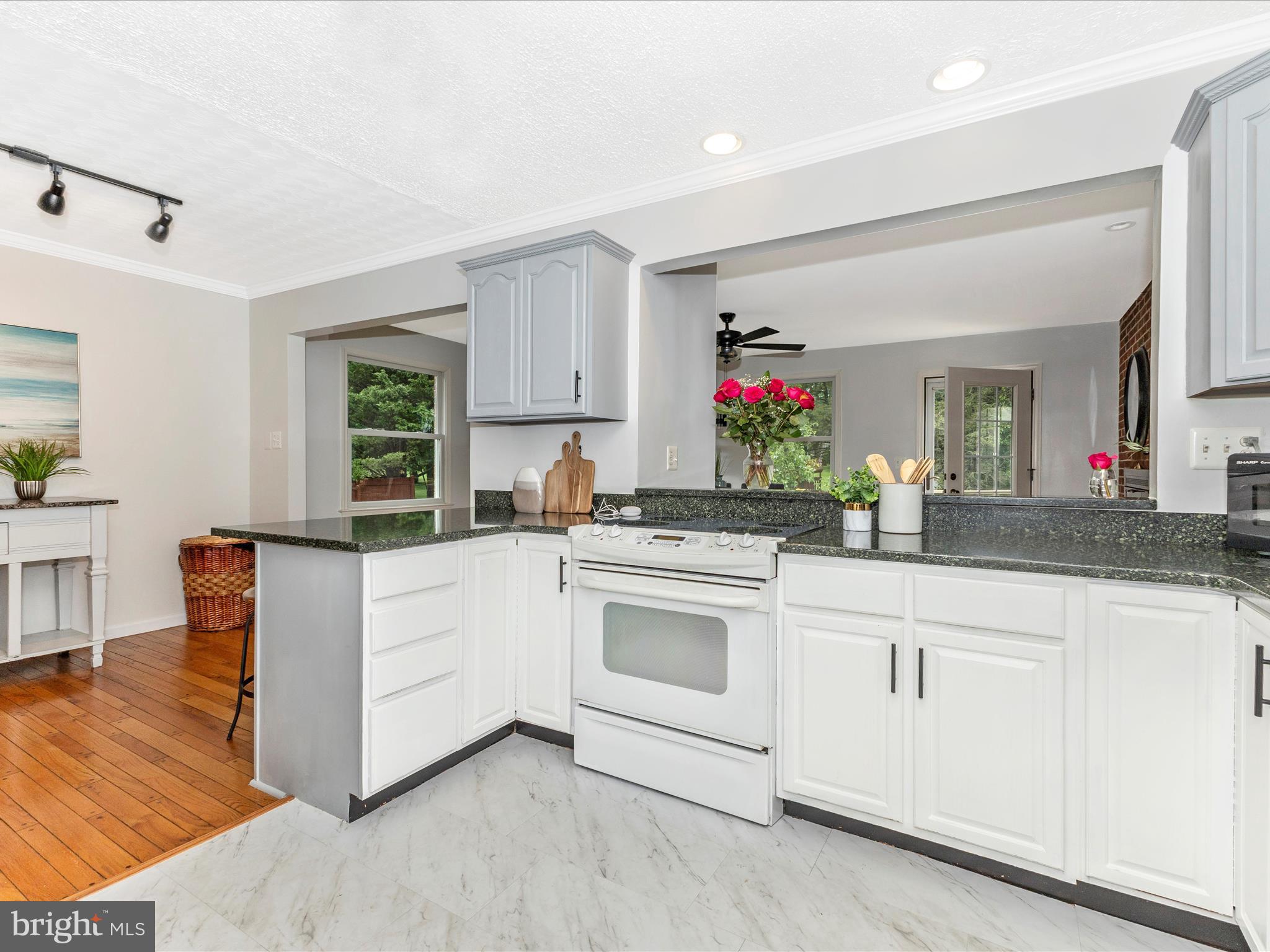 SUGARLOAF ESTATES - Residential