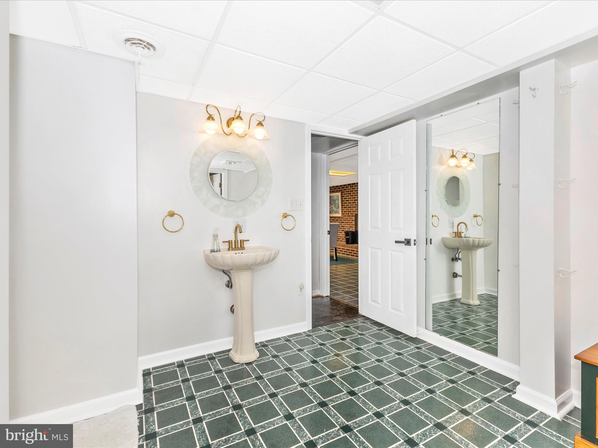 SUGARLOAF ESTATES - Residential