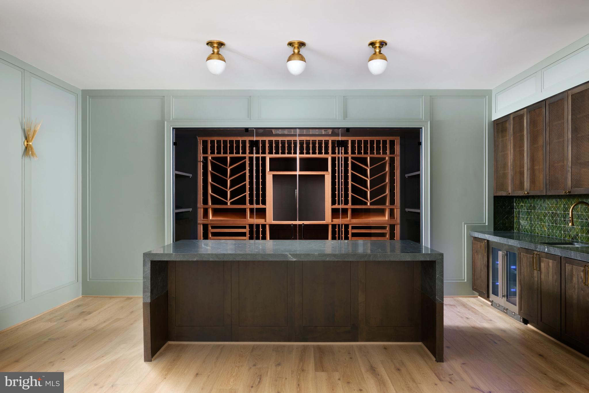 BRIGGS AND HOOPERS - Residential