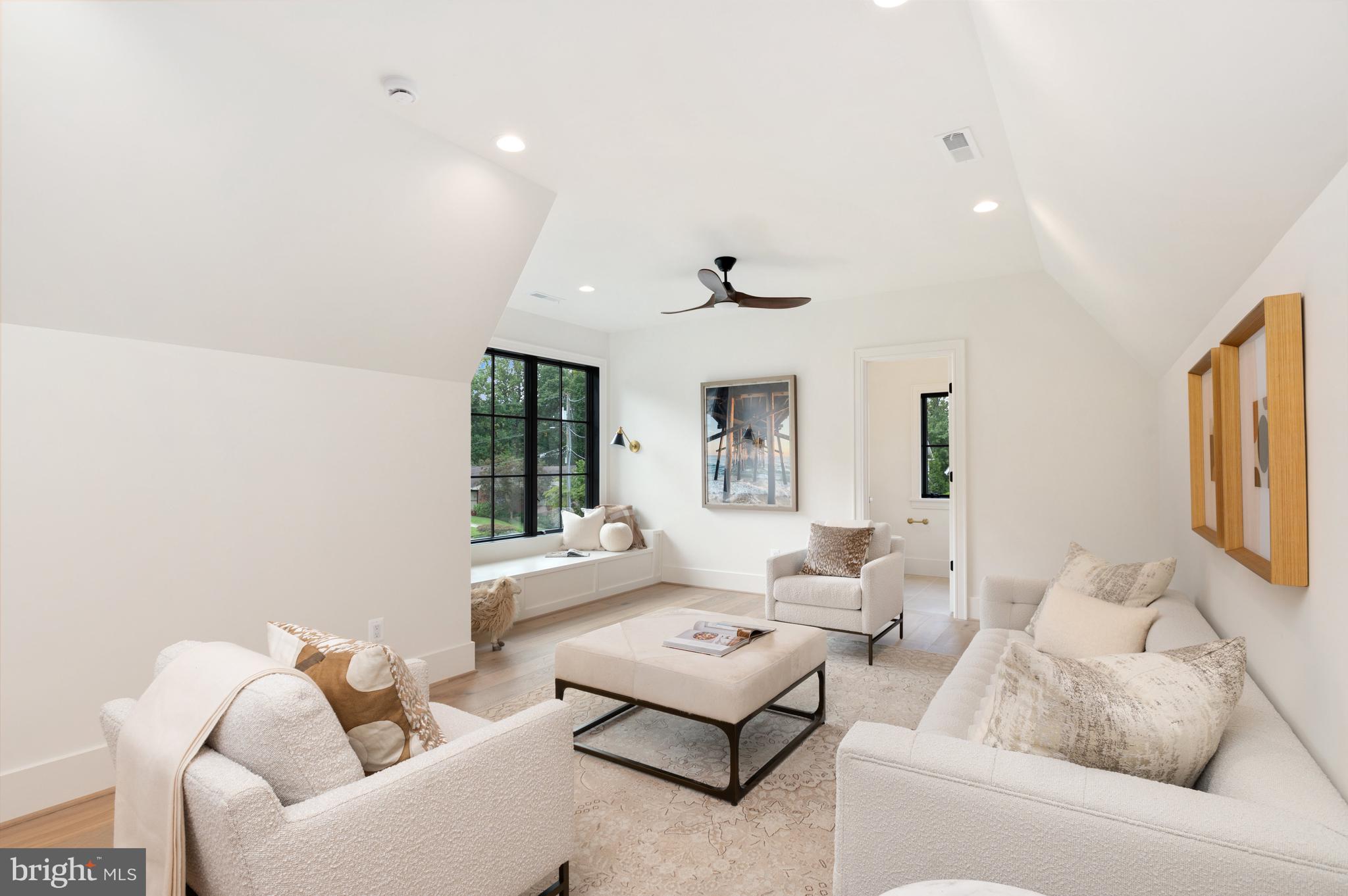 BRIGGS AND HOOPERS - Residential