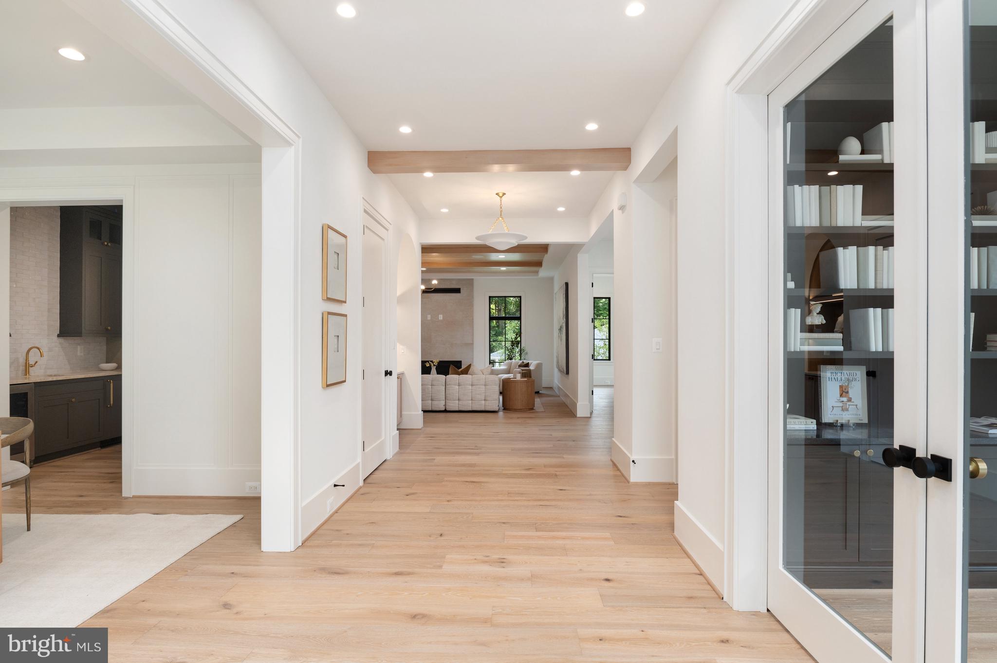 5950 WOODACRE COURT