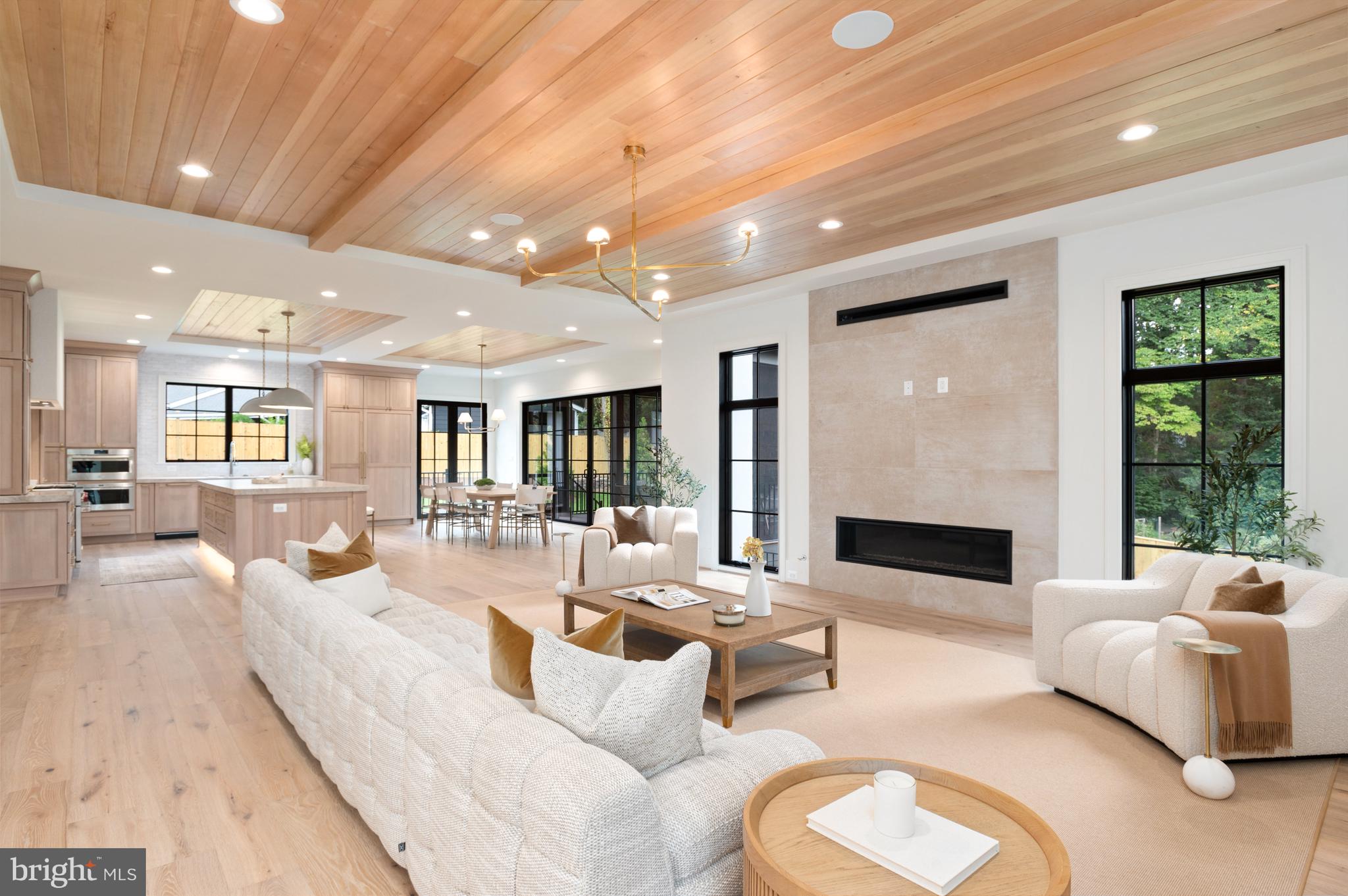 BRIGGS AND HOOPERS - Residential