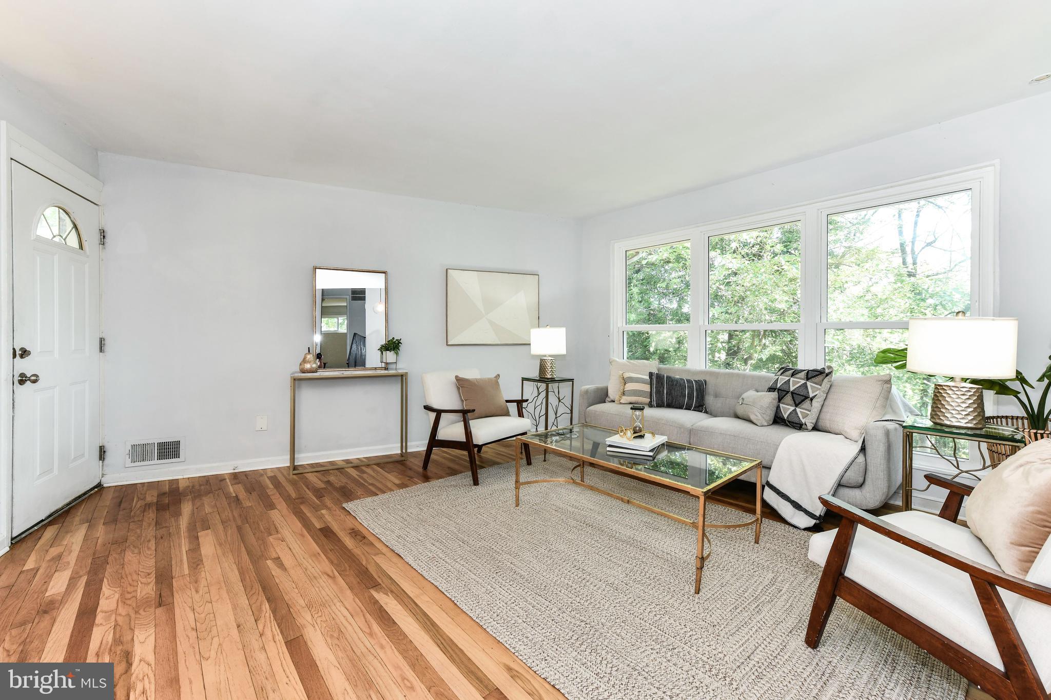 6322 PHYLLIS LANE