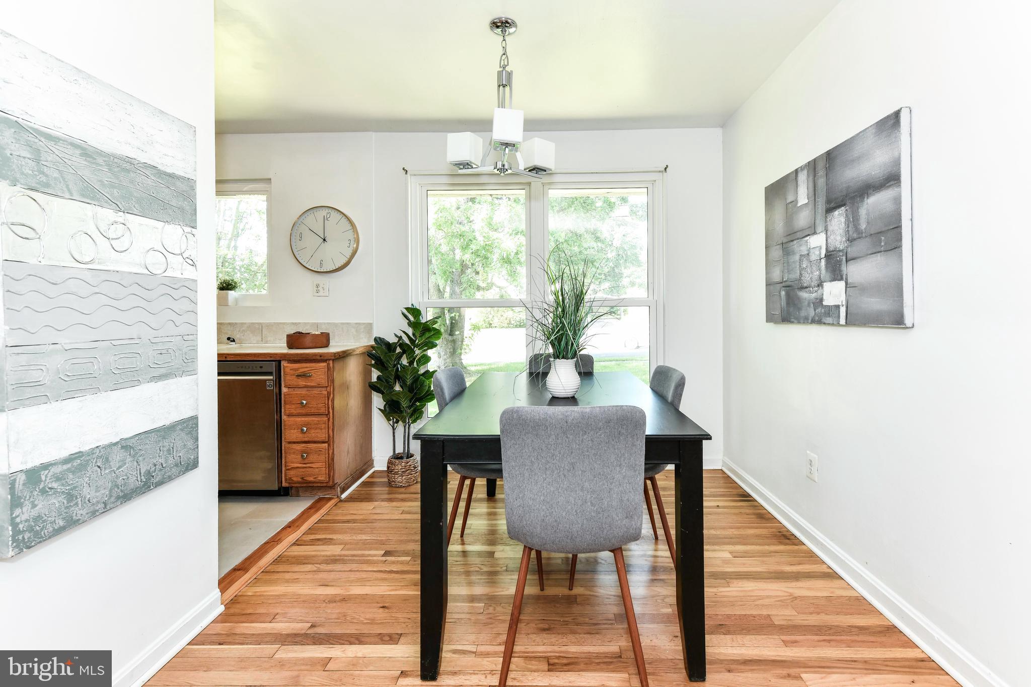 6322 PHYLLIS LANE