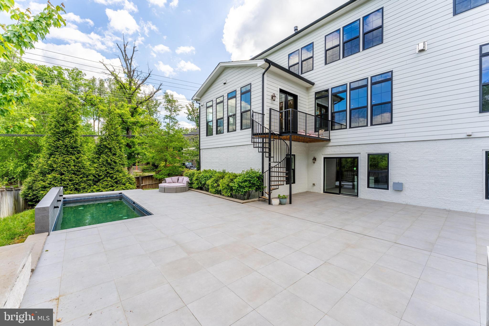 MINOR HILL - Residential