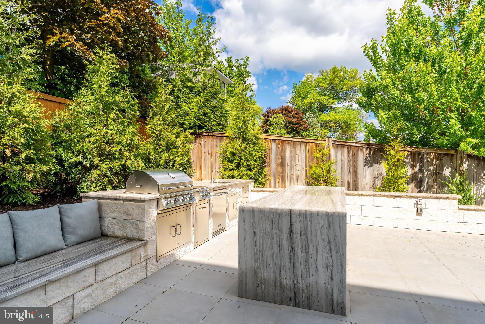 MINOR HILL - Residential