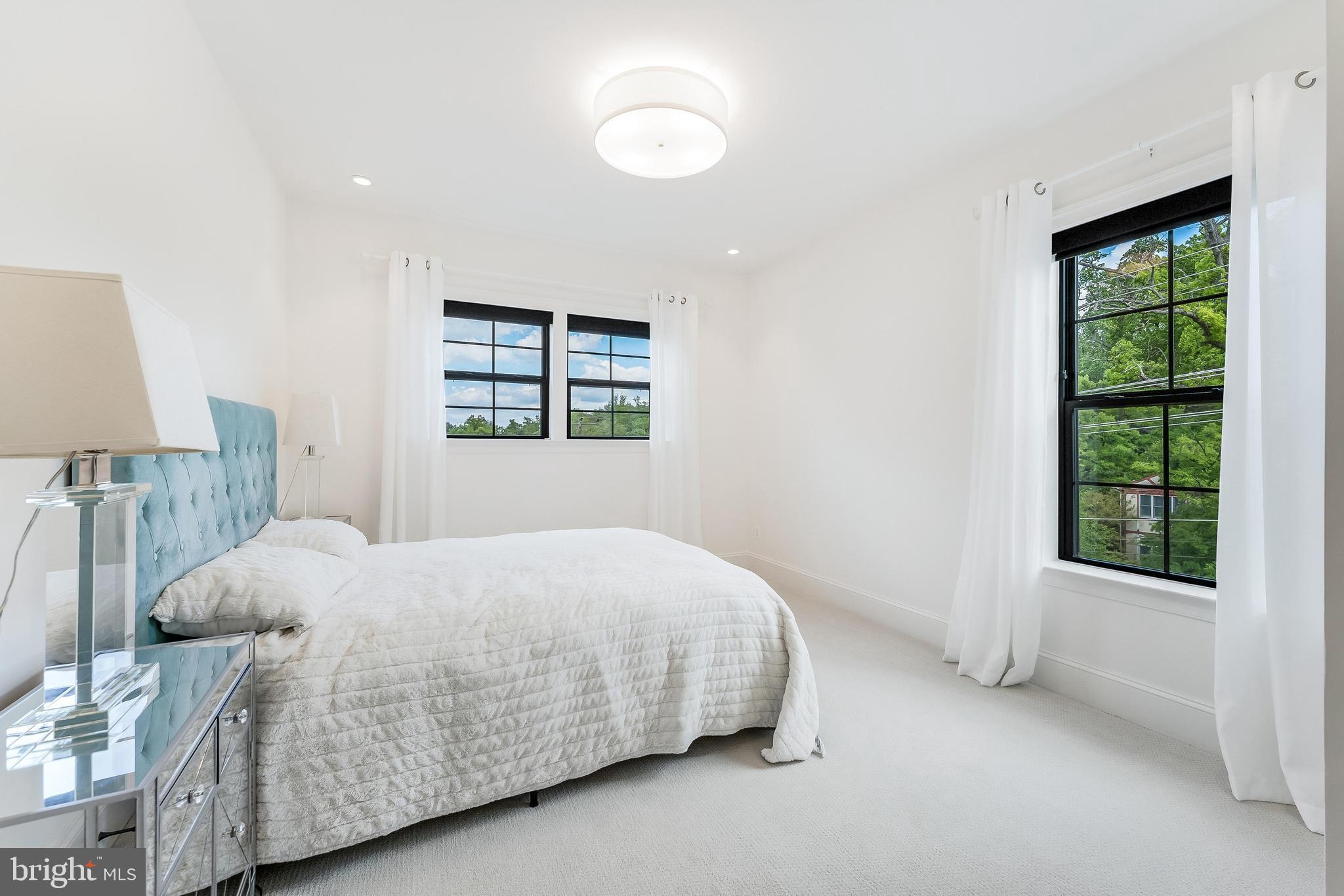MINOR HILL - Residential