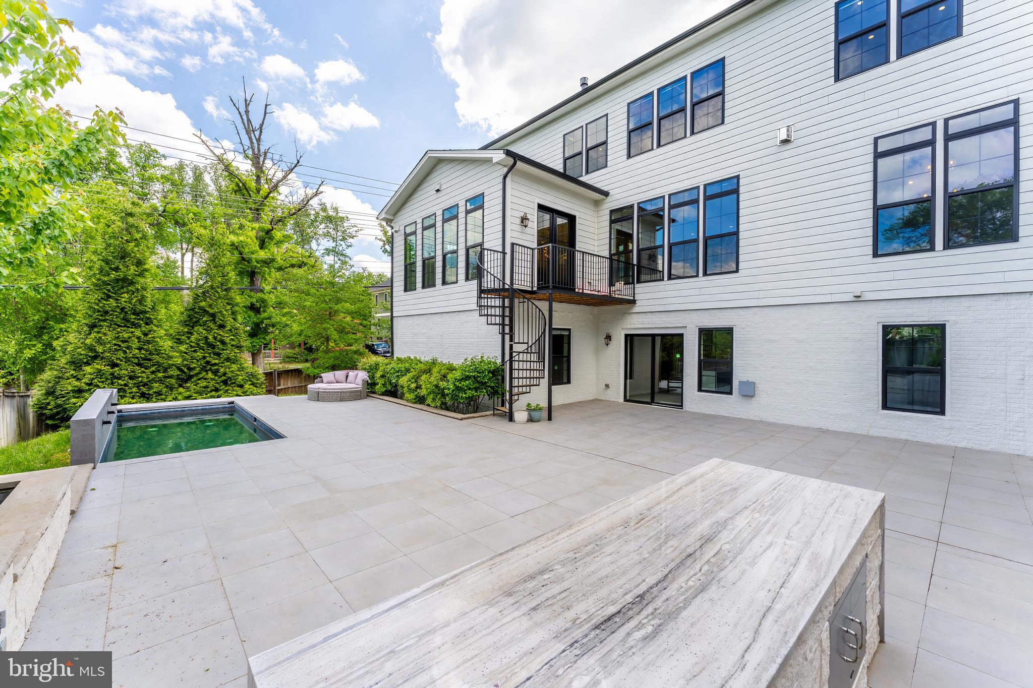 MINOR HILL - Residential