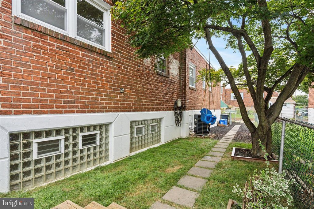 Photo of 2678 Tremont Street, PHILADELPHIA, PA 19152 (MLS # PAPH2531652)