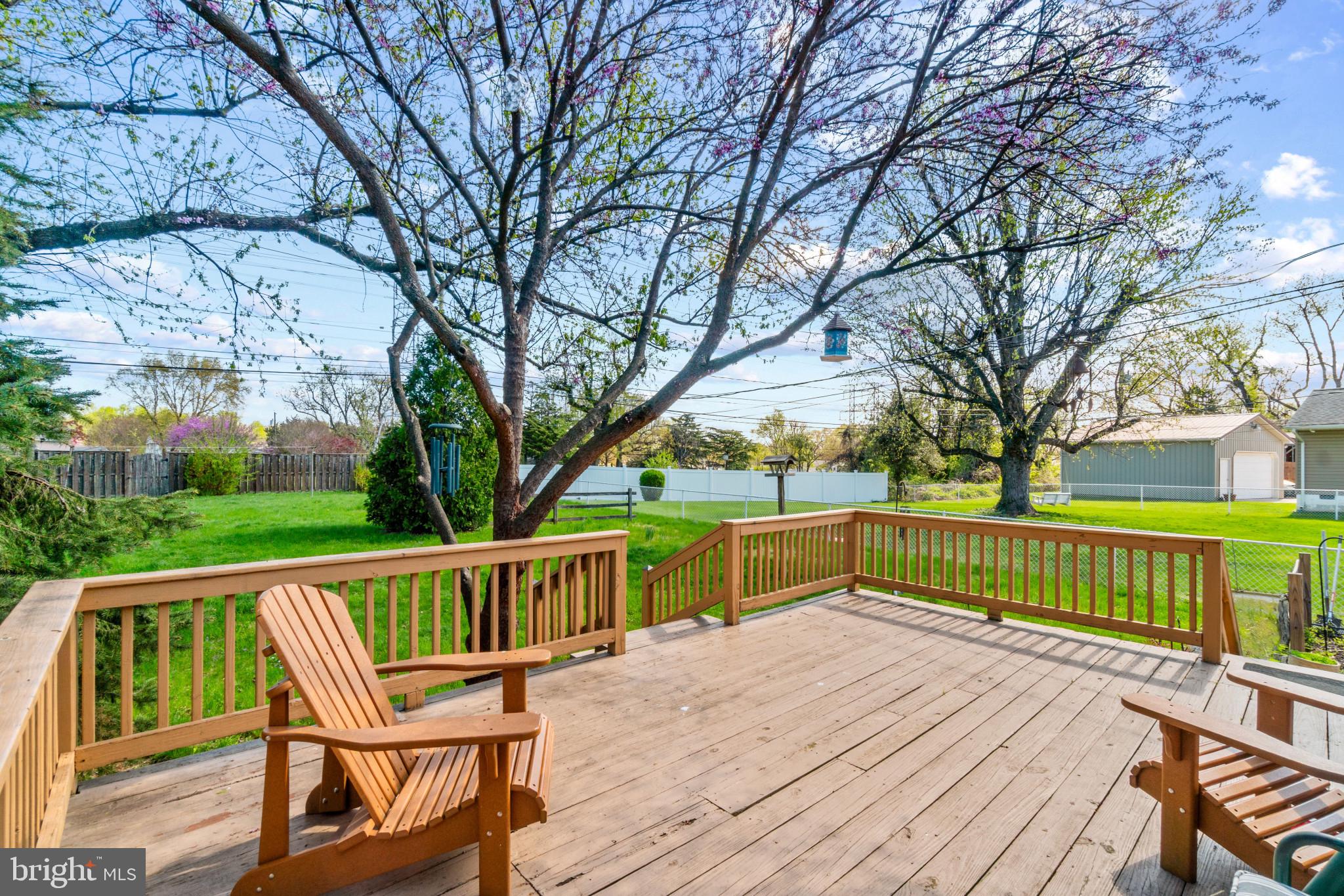 PLEASANTVILLE - Residential