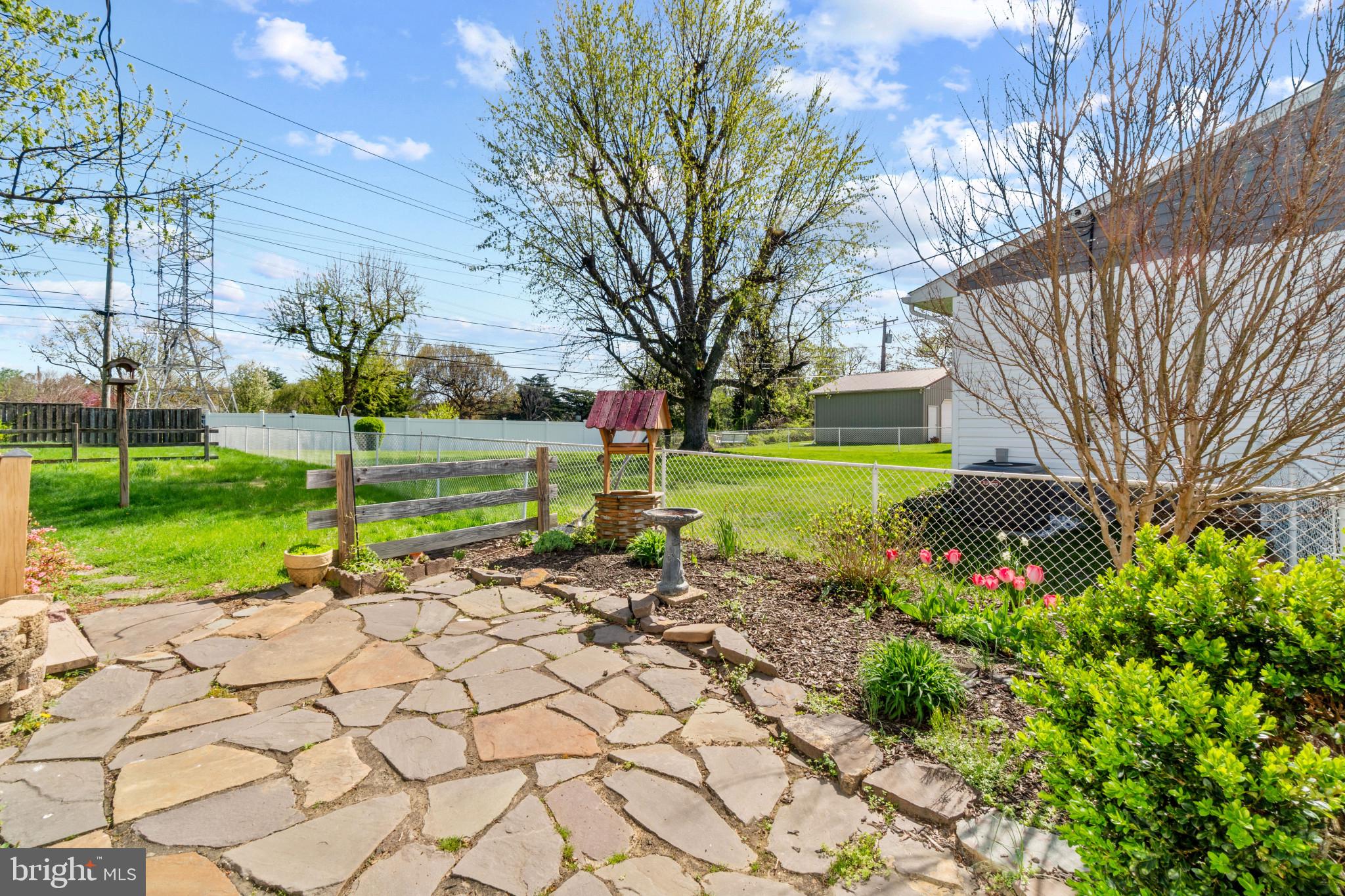 PLEASANTVILLE - Residential