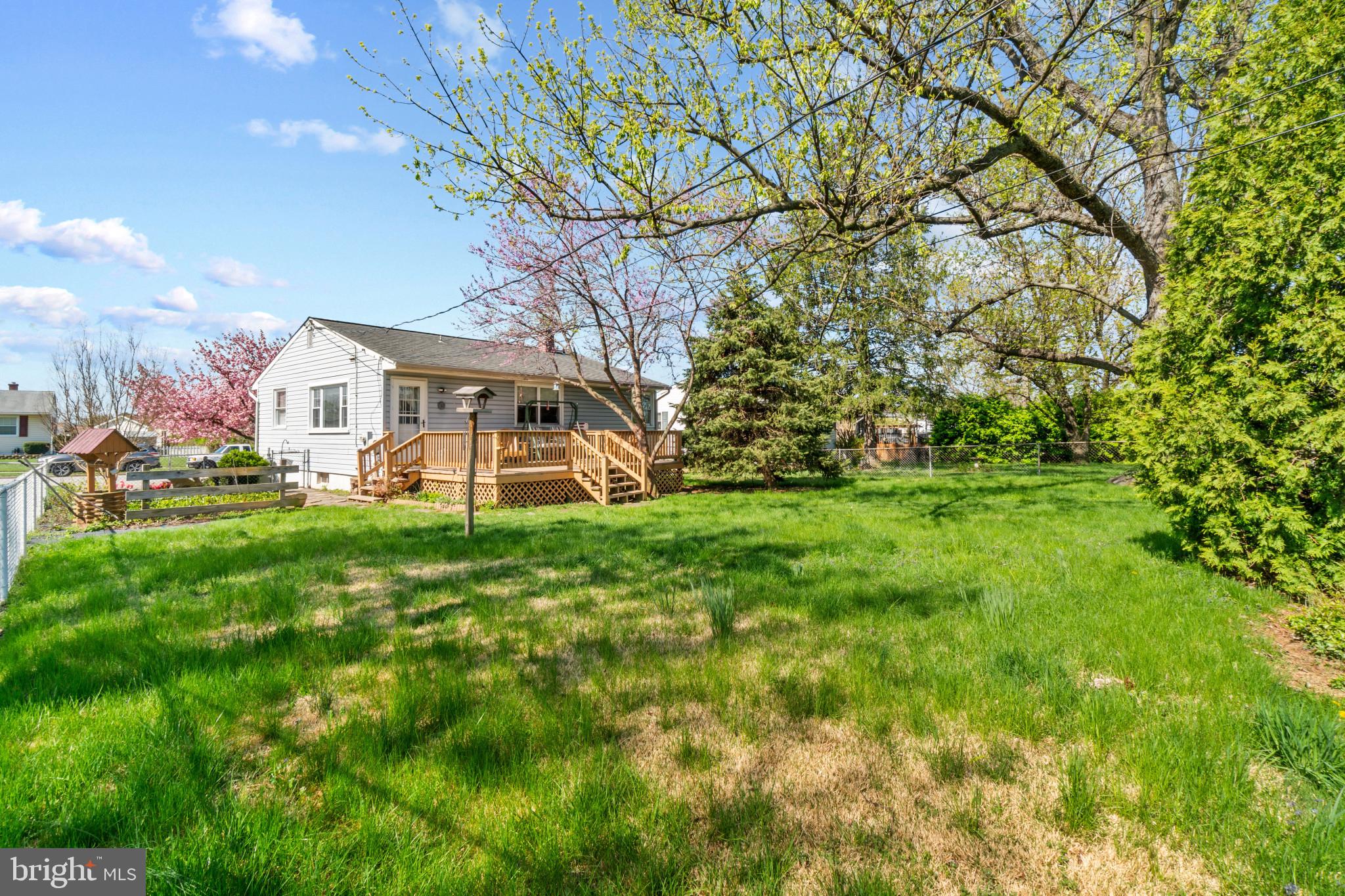 PLEASANTVILLE - Residential