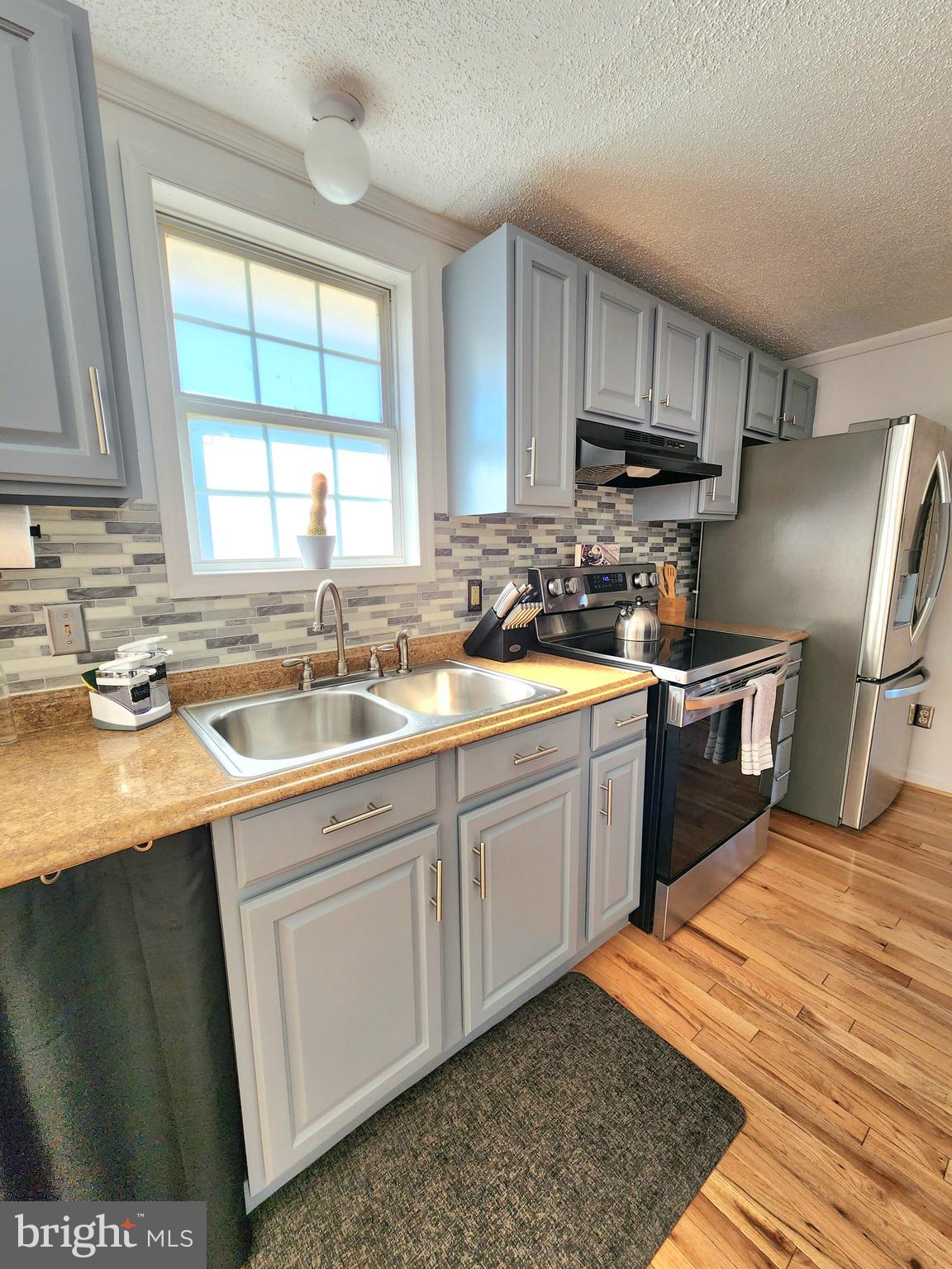 WALNUT GROVE - Residential