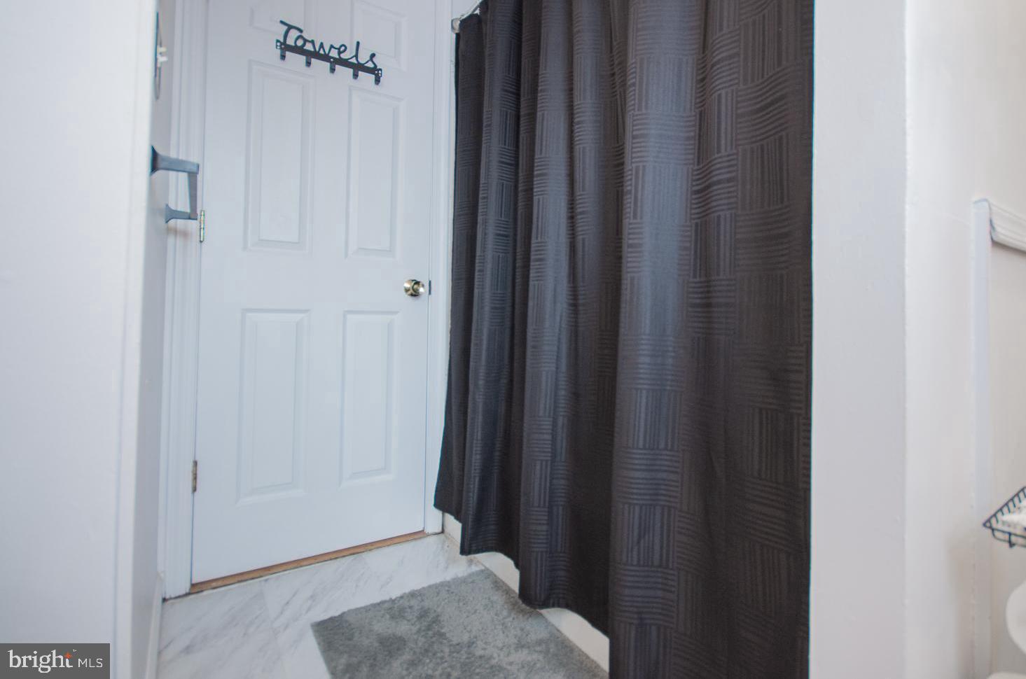 WALNUT GROVE - Residential