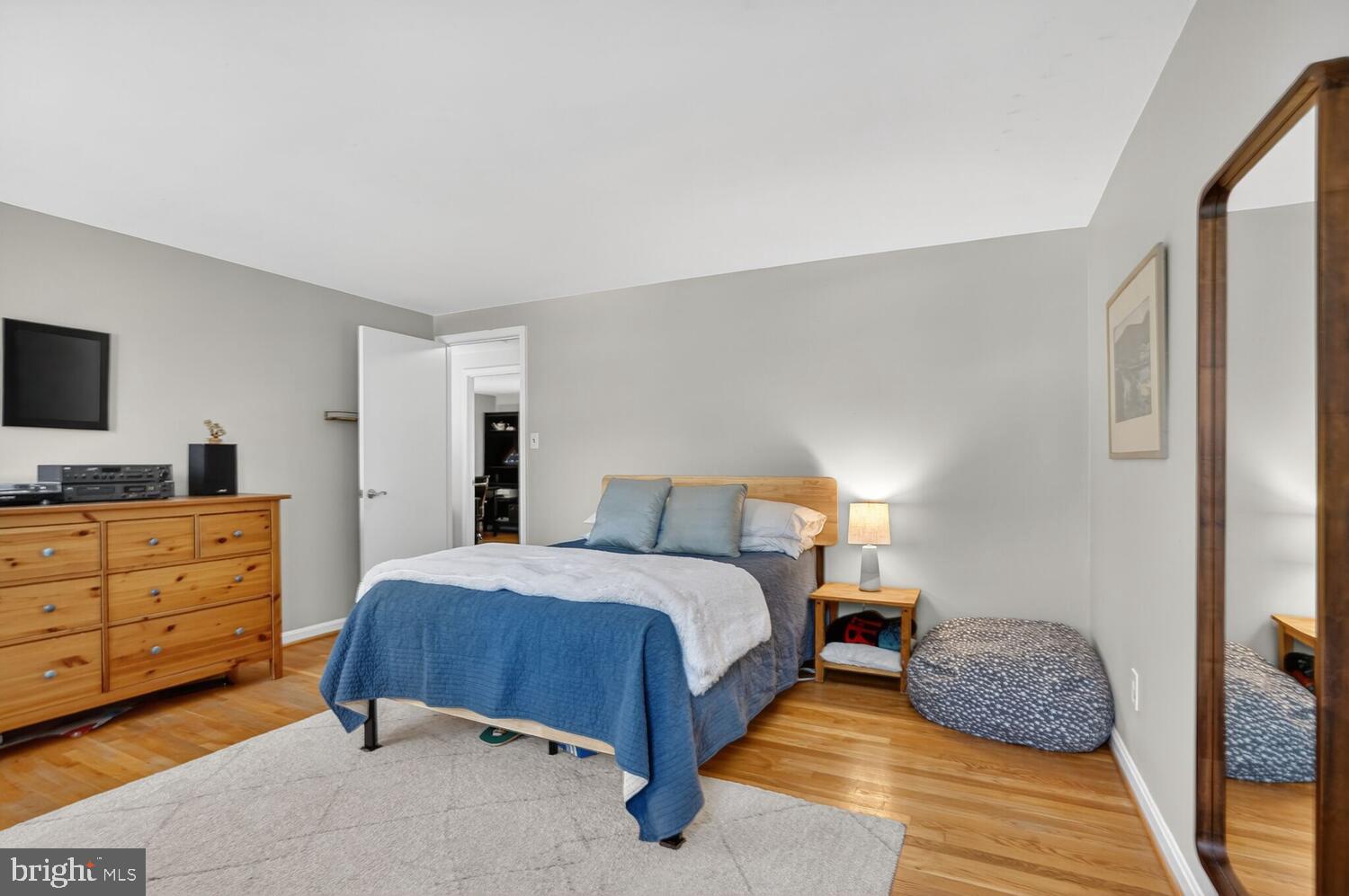 BARCROFT WOODS - Residential