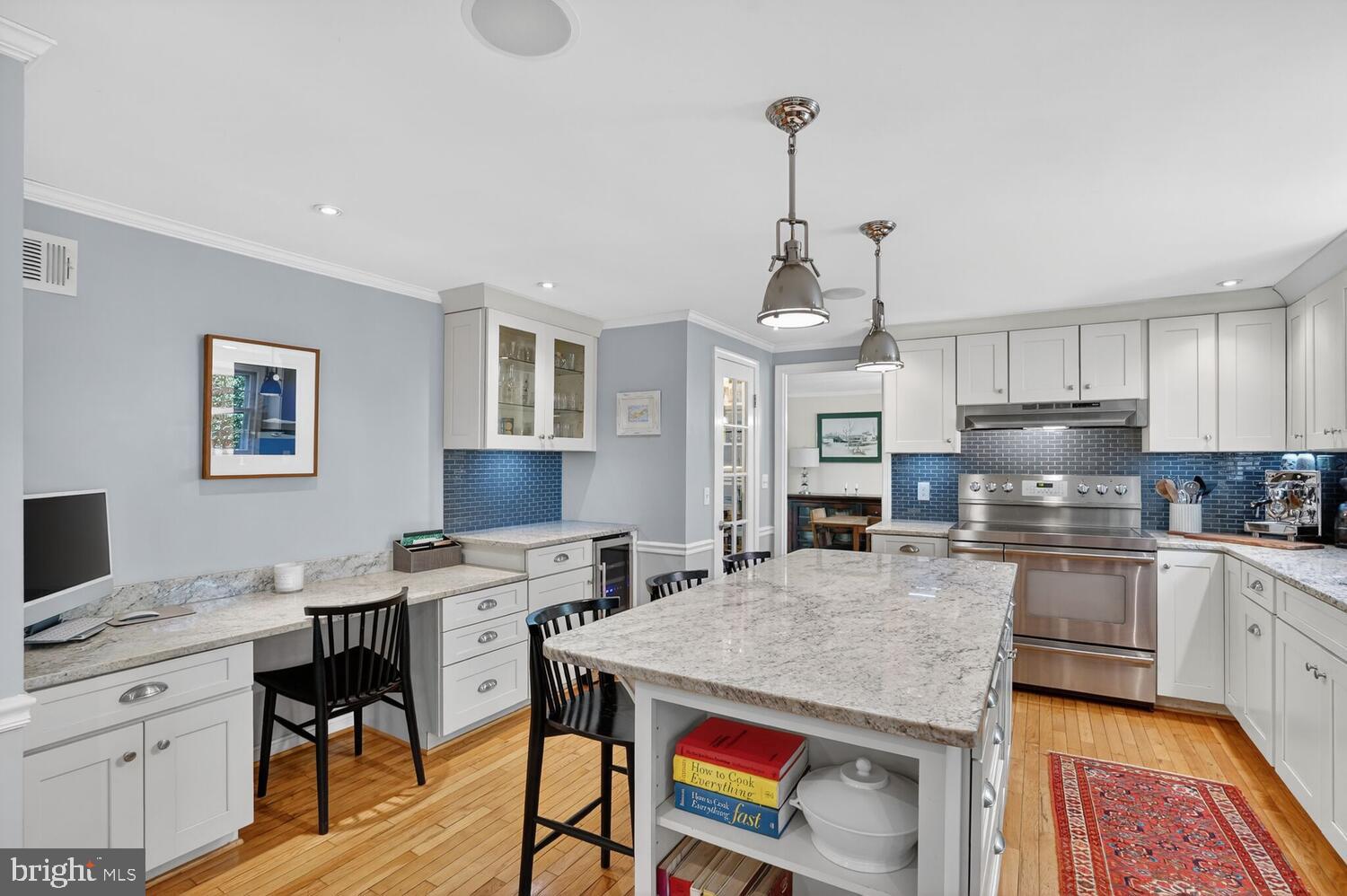 BARCROFT WOODS - Residential