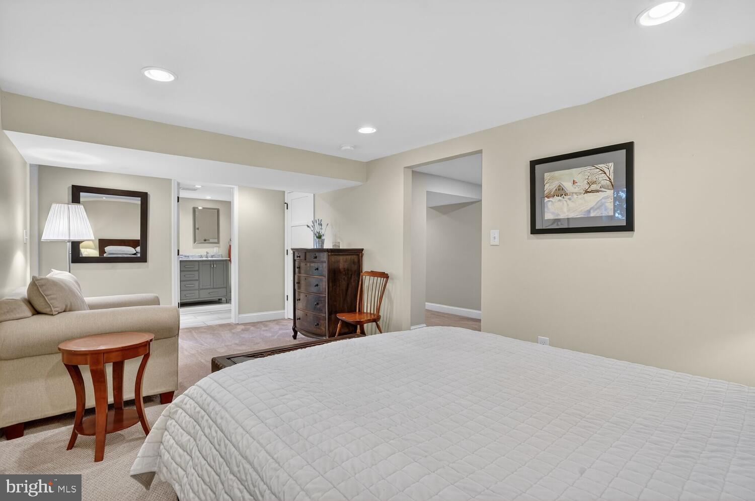 BARCROFT WOODS - Residential