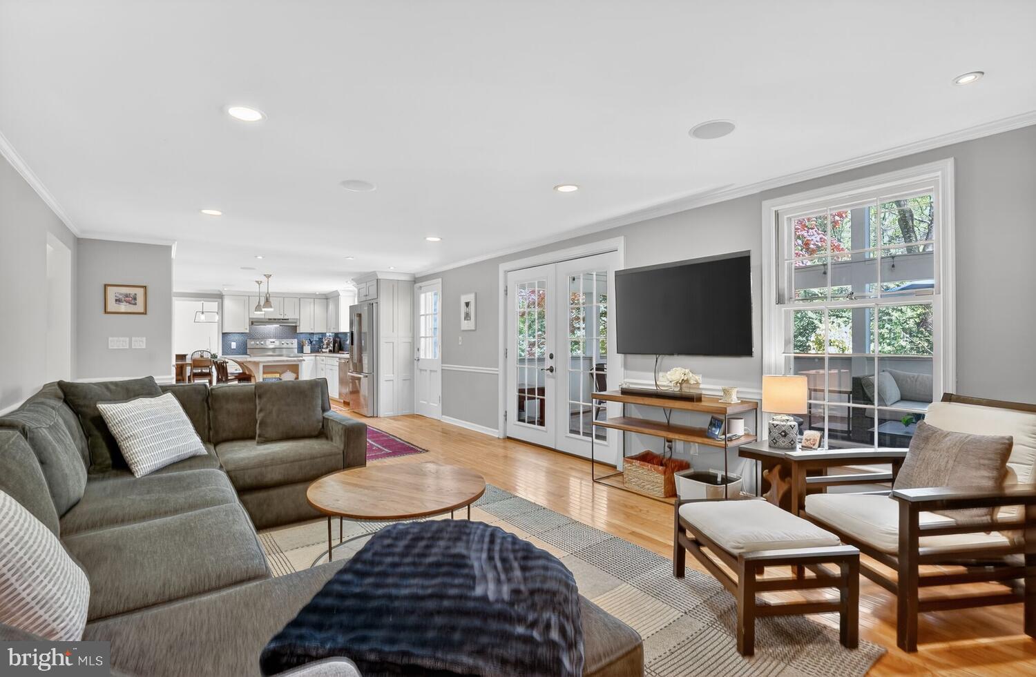 BARCROFT WOODS - Residential