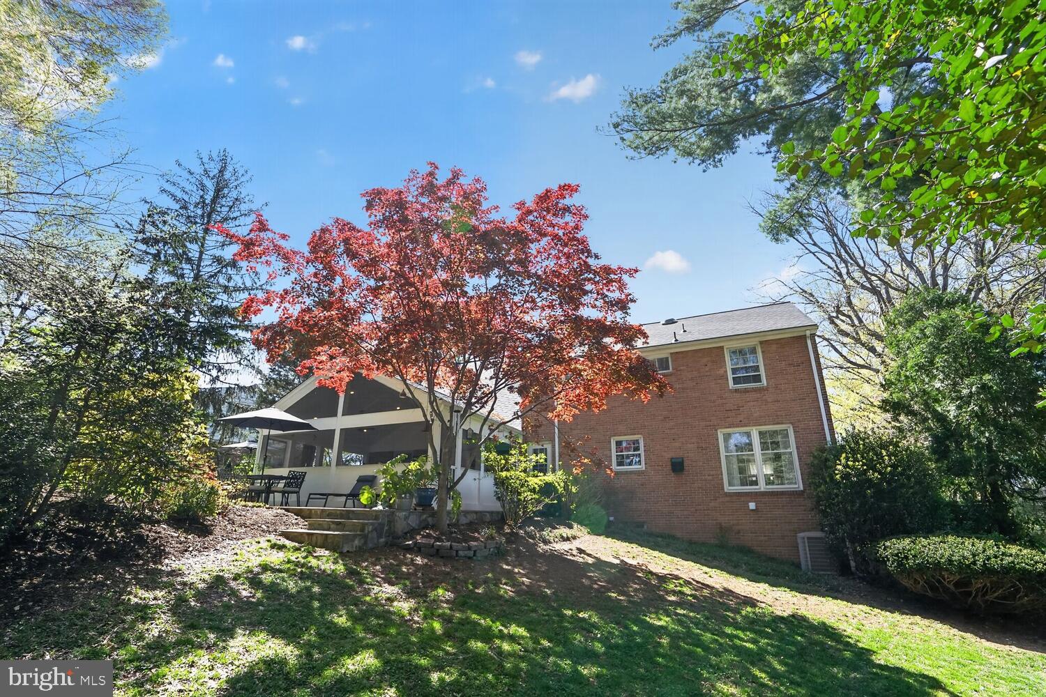 BARCROFT WOODS - Residential