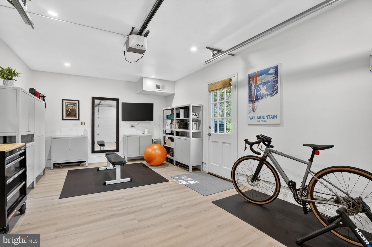 BARCROFT WOODS - Residential