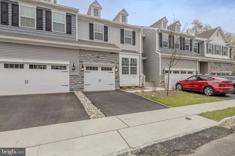 213 Harley Lane, Manalapan, NJ MLS: NJMM2003640