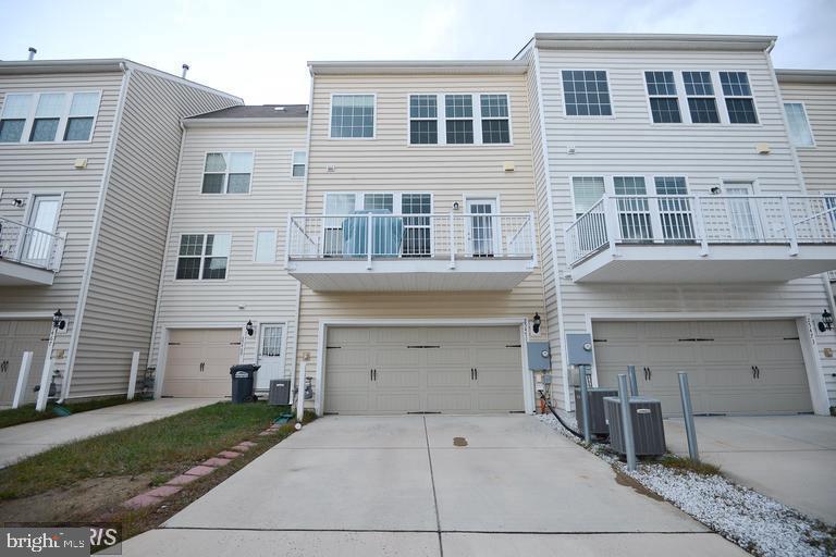 CHANTILLY - Residential Lease