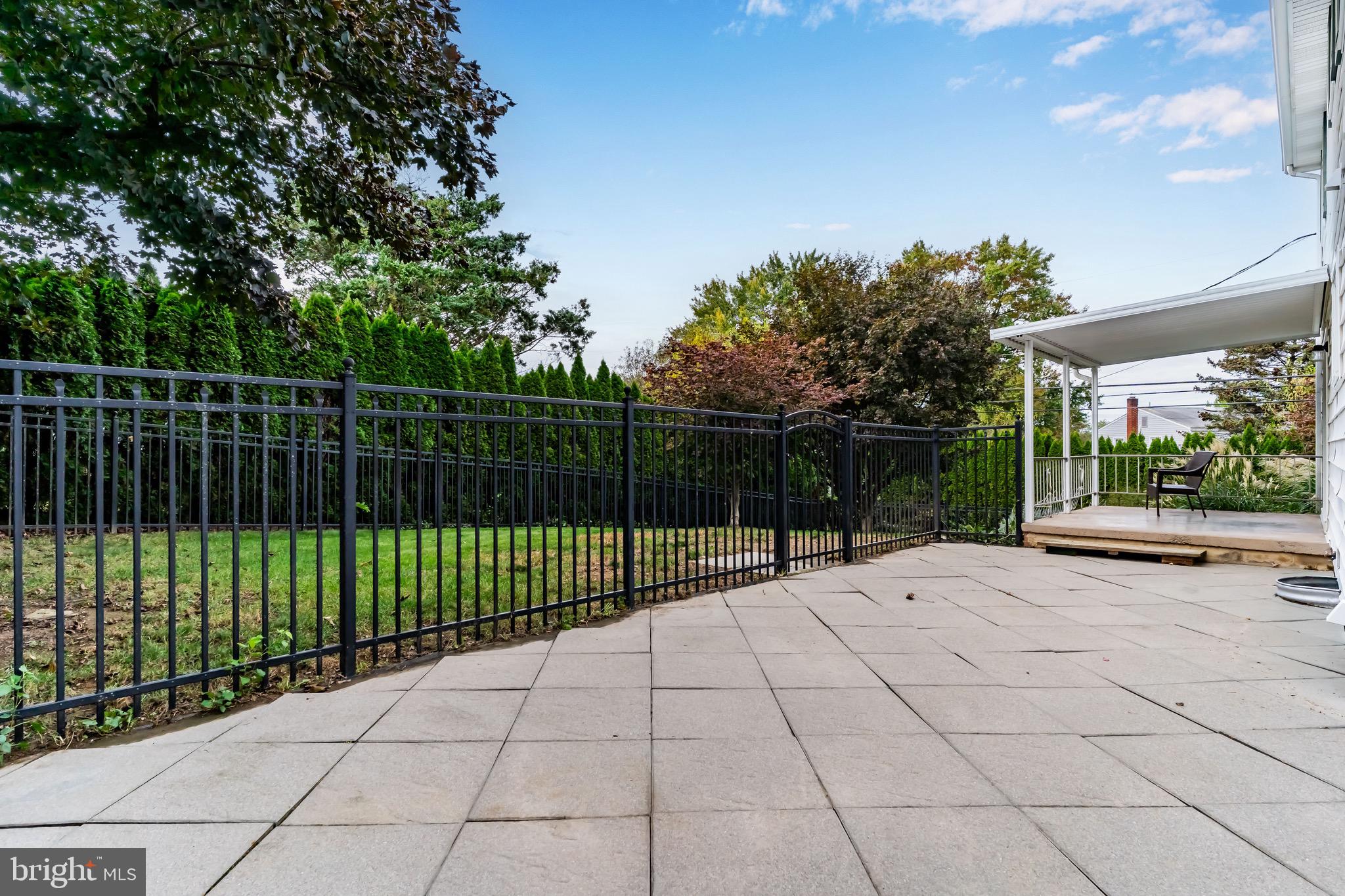 KIMBERLY MEADOWS - Residential