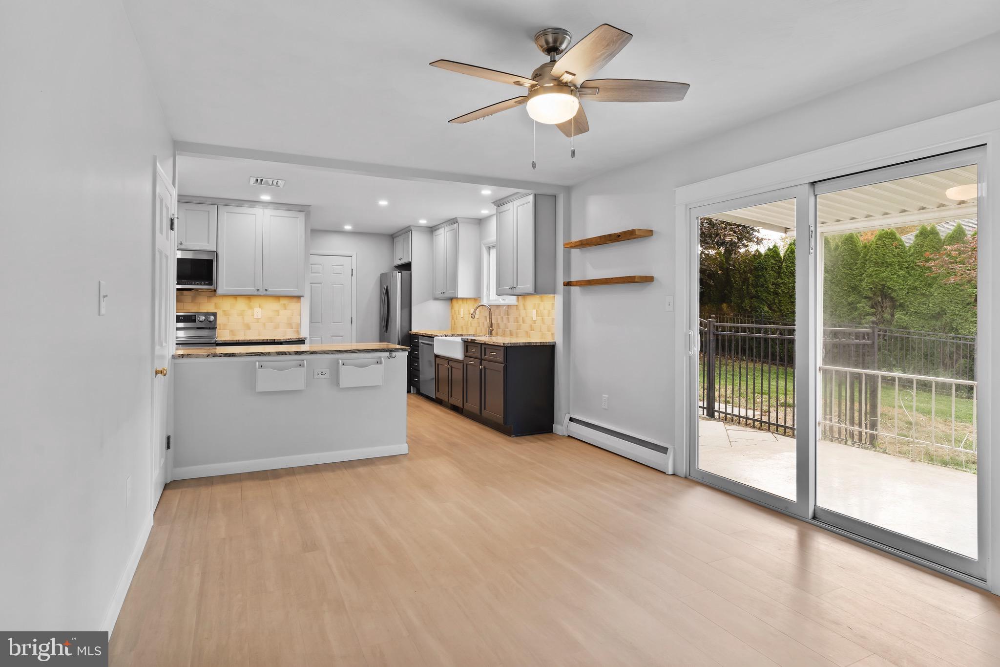 KIMBERLY MEADOWS - Residential