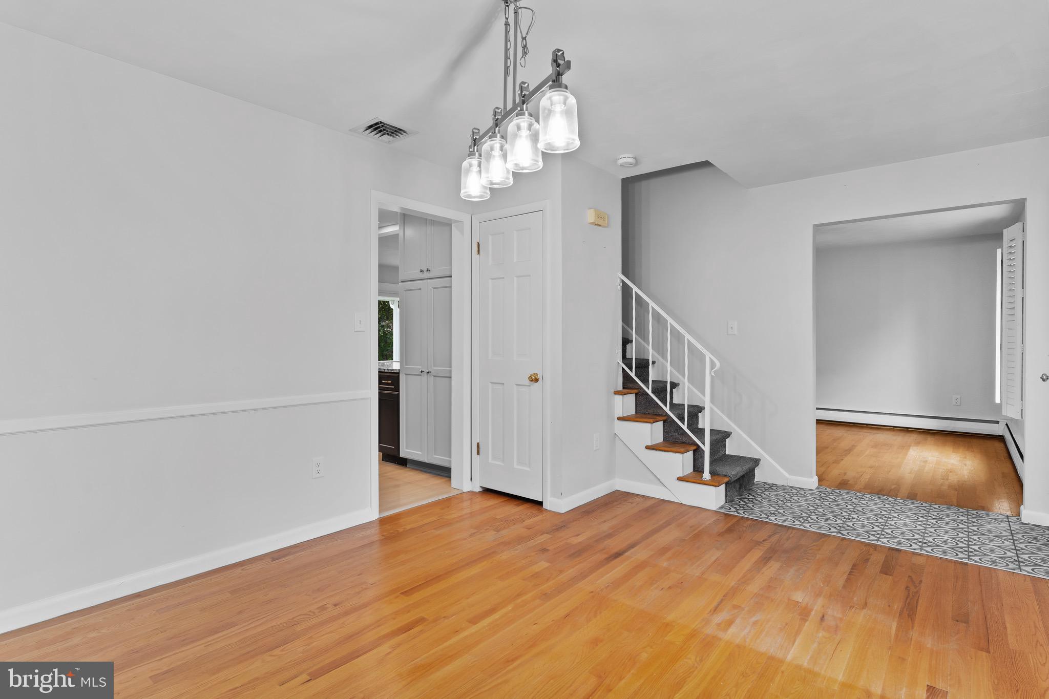 KIMBERLY MEADOWS - Residential