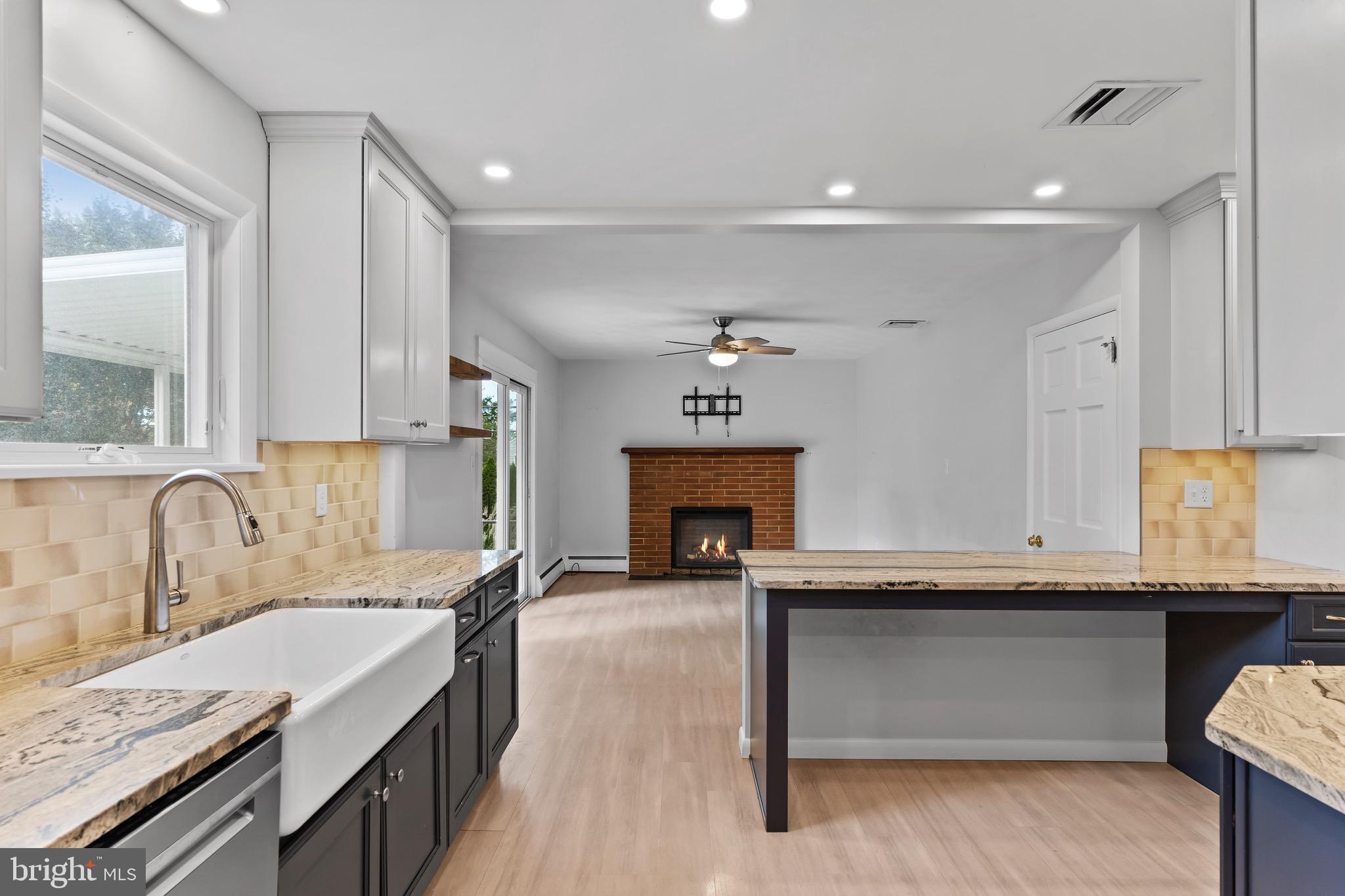 KIMBERLY MEADOWS - Residential