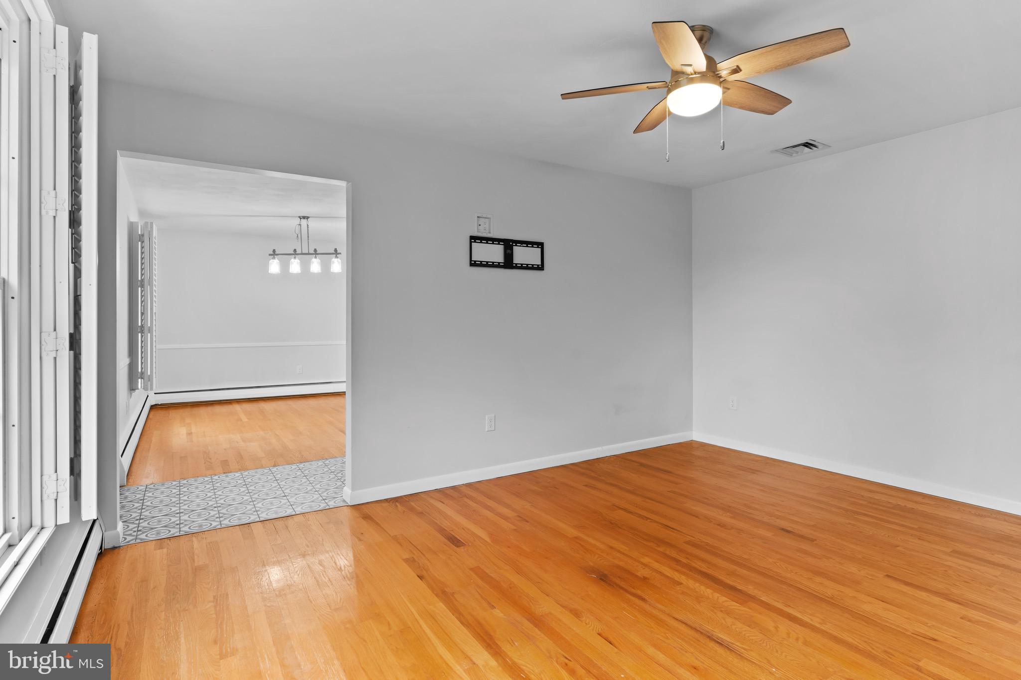 KIMBERLY MEADOWS - Residential