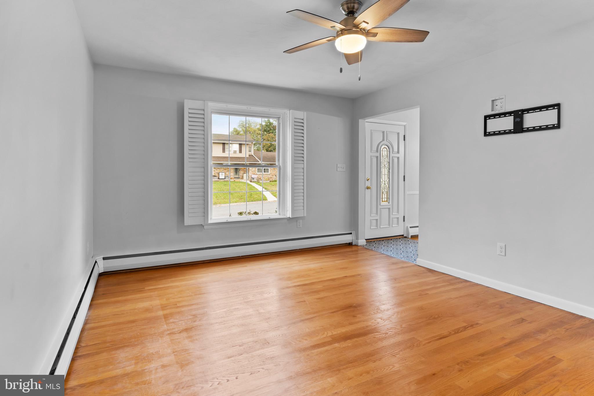 KIMBERLY MEADOWS - Residential