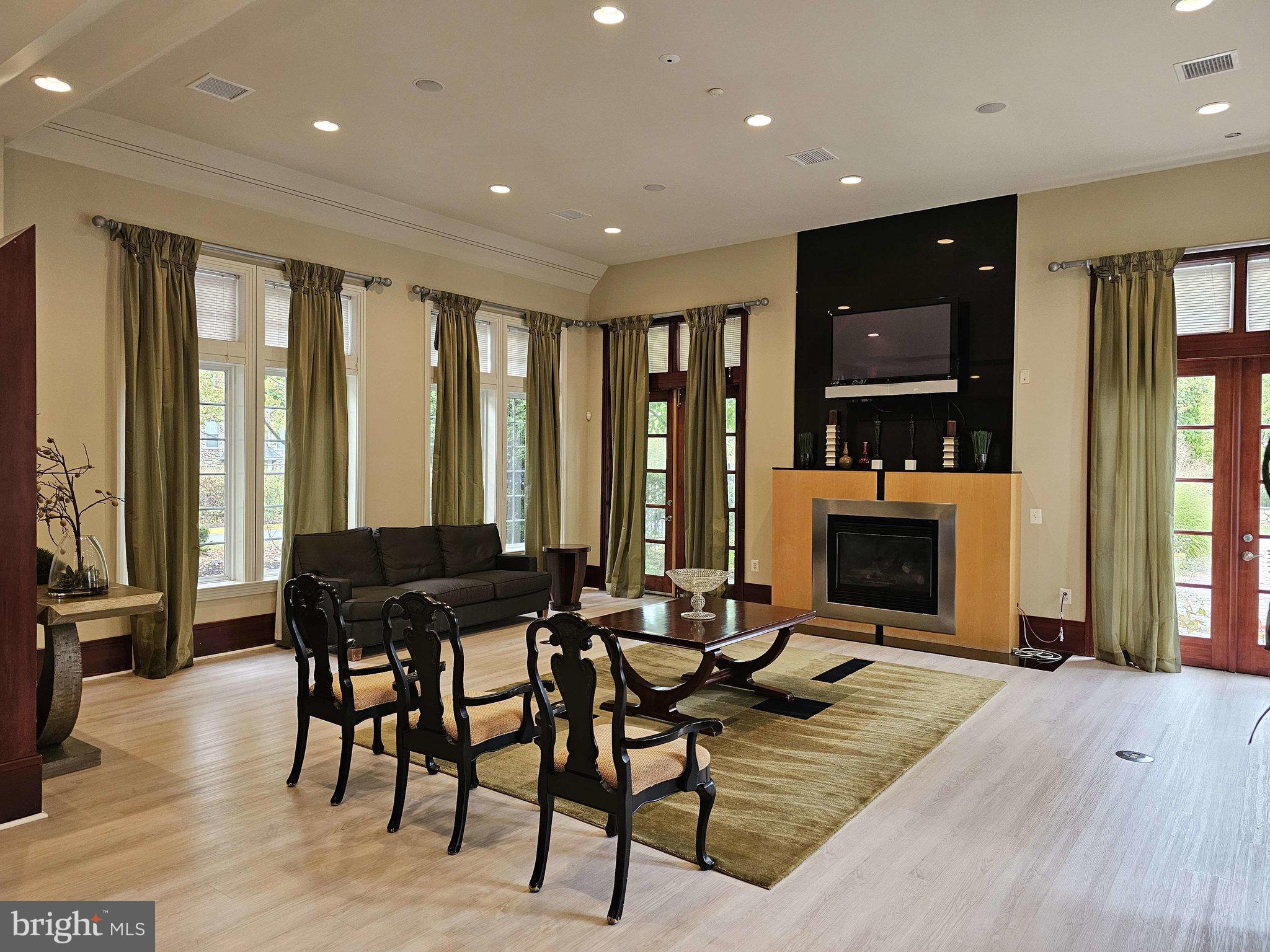 STONEGATE AT FAIRCREST - Residential