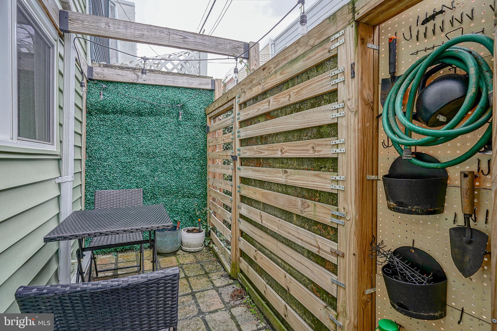 BELLA VISTA - Residential