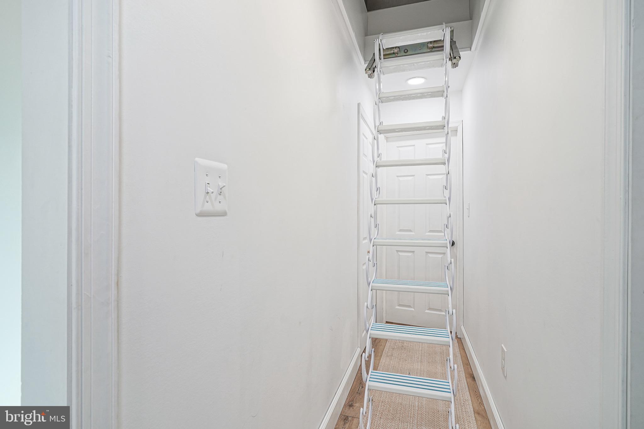 BELLA VISTA - Residential