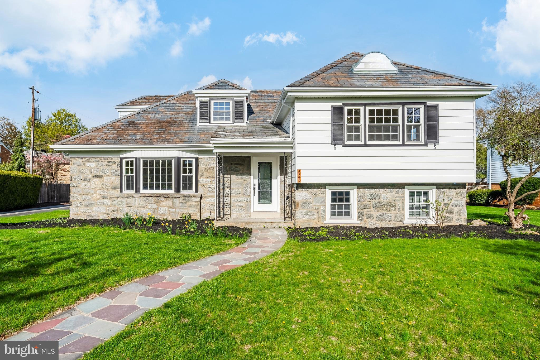 525 N MAIN STREET 527
