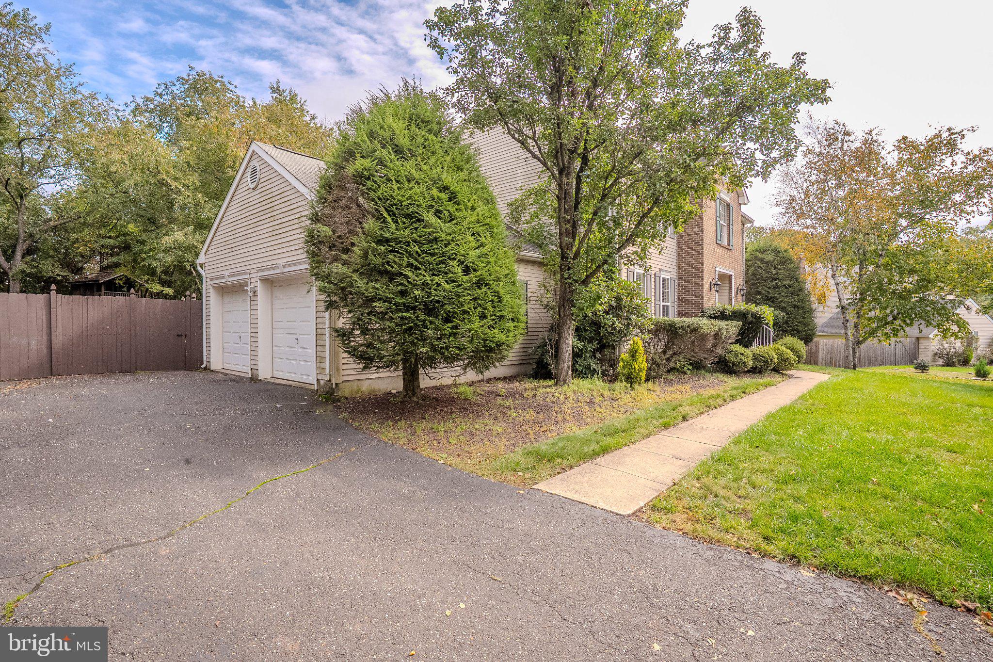 6 FOUNTAIN DRIVE
